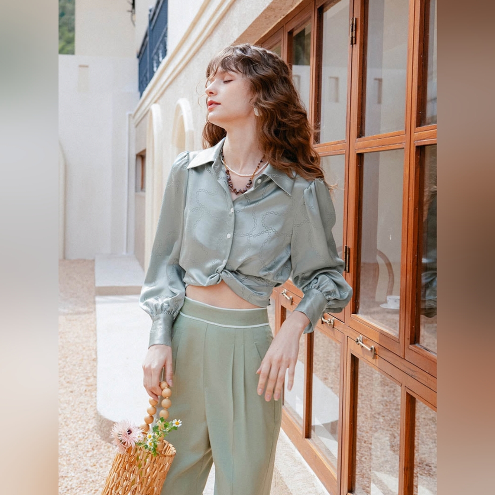 NWT Petite Studio NYC Briella Blouse - XS